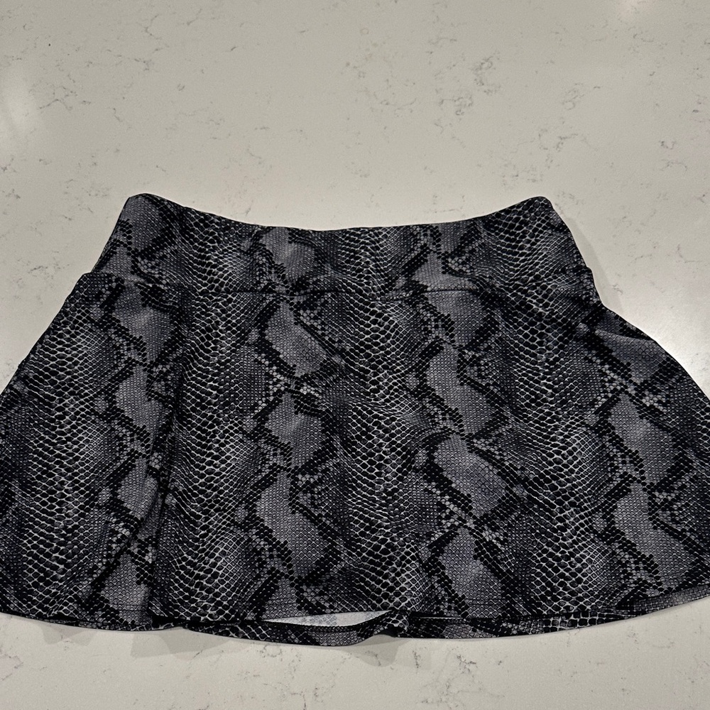 Elegant Black Snake Print Skater Skirt